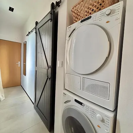 Zara Apartment